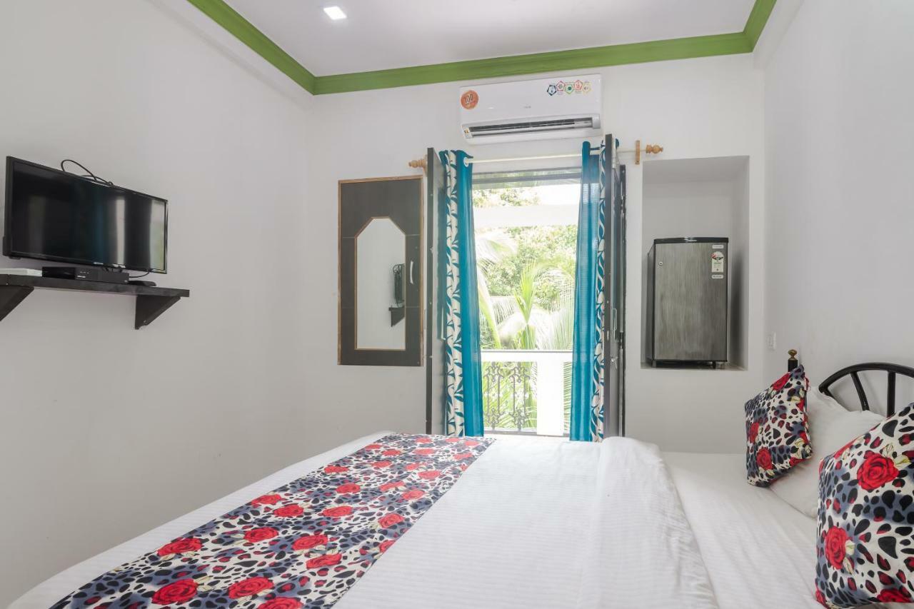 Hôtel Queen Of Queen'S à Calangute Extérieur photo